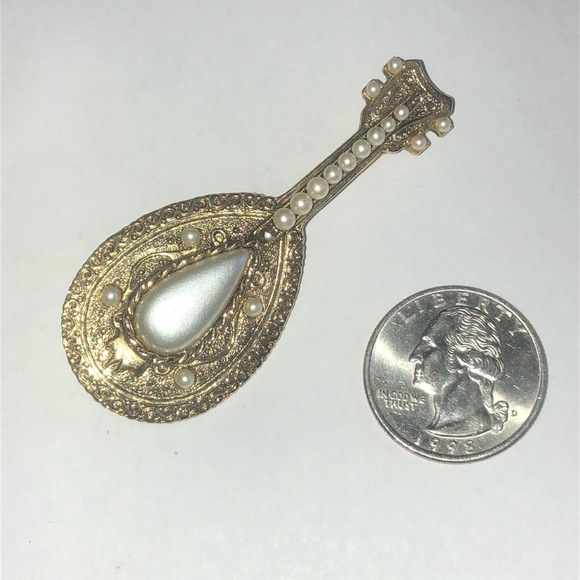 1928 Brand Gold Tone and Faux Pearl Brooch - Picture 3 of 4